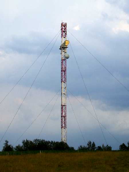 Plunksnės. (Šilalės r. sav., Laukuvos sen.). LRTC Laukuvos radijo relinė stotis