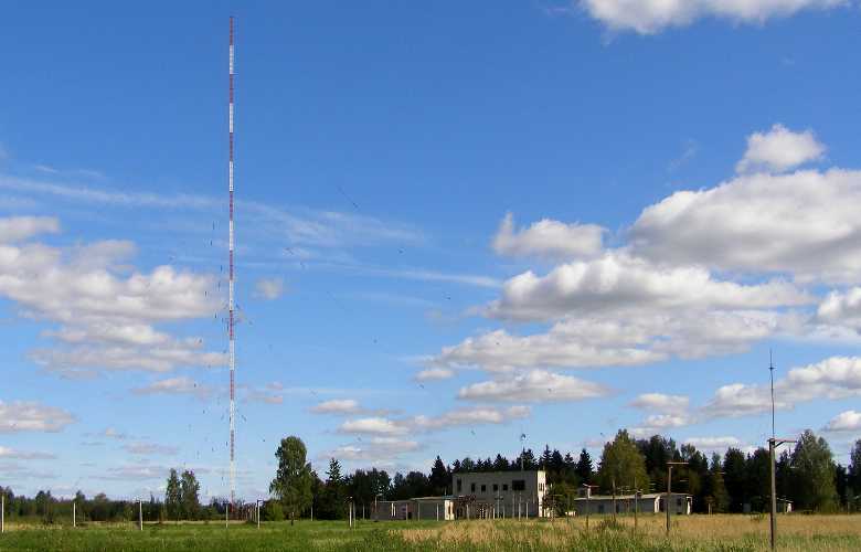 Viduriniųjų bangų antena ARRT-1